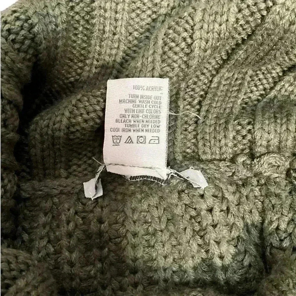 American Rag Cable Knit Turtle Neck Open Shoulder Sweater Olive Size L - Picture 7 of 10